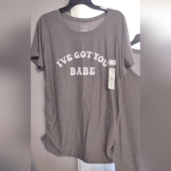 3 maternity tops - Picture 12 of 16